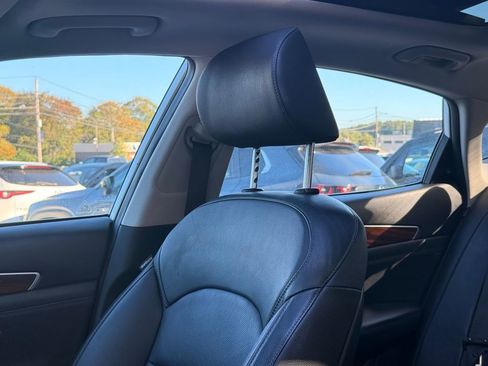 Used 2019 Kia Cadenza Technology image 26