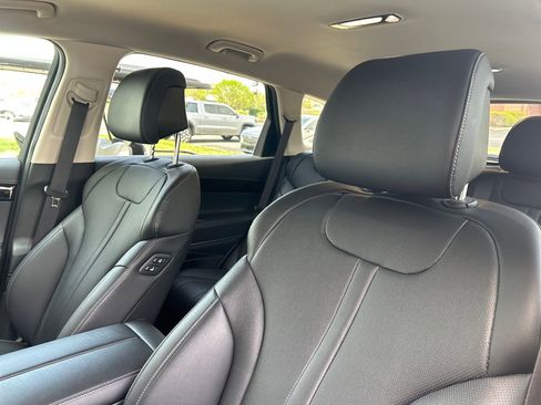 Used 2025 Genesis GV80 AWD 2.5T Standard image 19