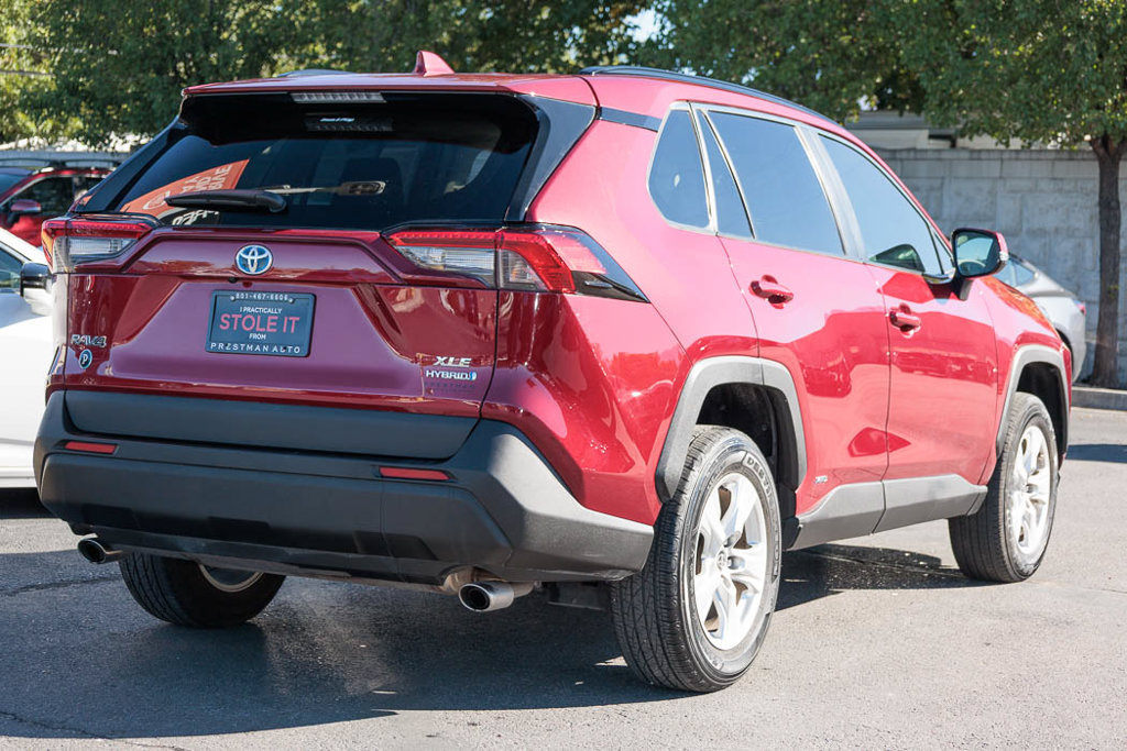 Used 2021 Toyota RAV4 XLE w/ Convenience Package AWD/4WD image 14