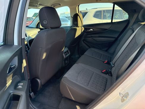 Used 2024 Chevrolet Equinox LT image 11