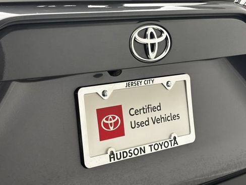 Used 2025 Toyota RAV4 XLE AWD/4WD image 5
