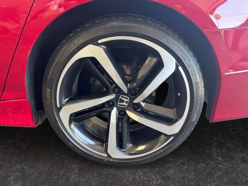 Used 2018 Honda Accord Sport image 14