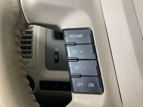 Used 2008 Ford Escape 4WD Hybrid image 27