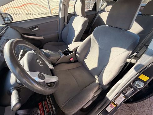 Used 2011 Toyota Prius Two image 16