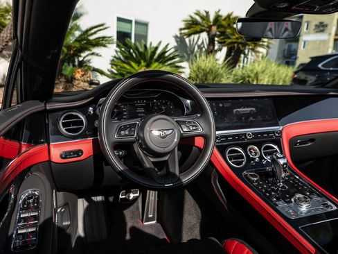 Used 2023 Bentley Continental GT Mulliner image 23