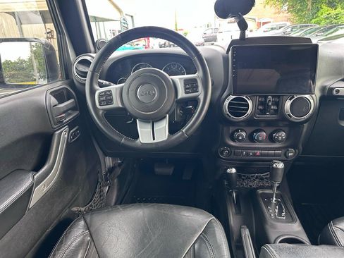 Used 2013 Jeep Wrangler Unlimited Sport AWD/4WD image 16