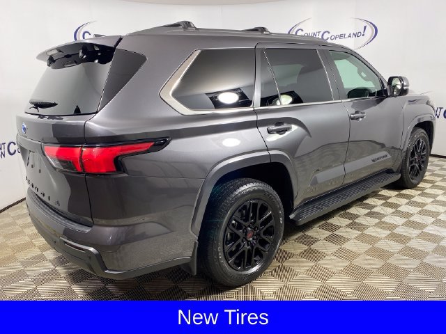 Used 2024 Toyota Sequoia SR5 w/ SR5 Premium Package AWD/4WD image 7