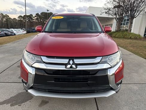 Used 2016 Mitsubishi Outlander SEL image 2
