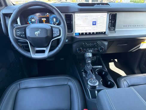 New 2026 Ford Bronco Outer Banks image 5