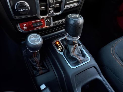 Used 2022 Jeep Gladiator Mojave w/ Trailer Tow Package image 16