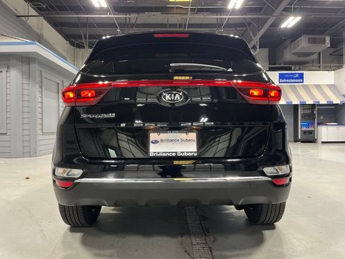Used 2022 Kia Sportage LX AWD/4WD image 6