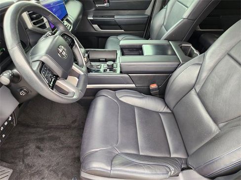 Used 2024 Toyota Sequoia Platinum image 9