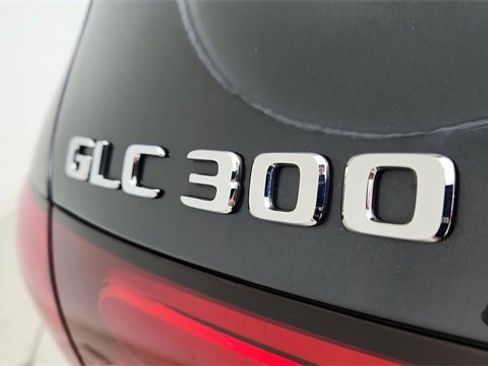 Used 2024 Mercedes-Benz GLC 300 GLC 300 w/ AMG Line image 17