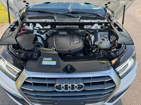 Used 2018 Audi Q5 2.0T Premium w/ Convenience Package AWD/4WD image 35