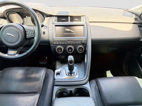 Used 2018 Jaguar E-PACE S image 19