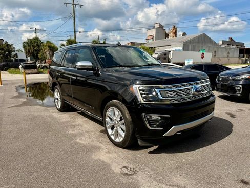 Used 2018 Ford Expedition Platinum AWD/4WD image 7