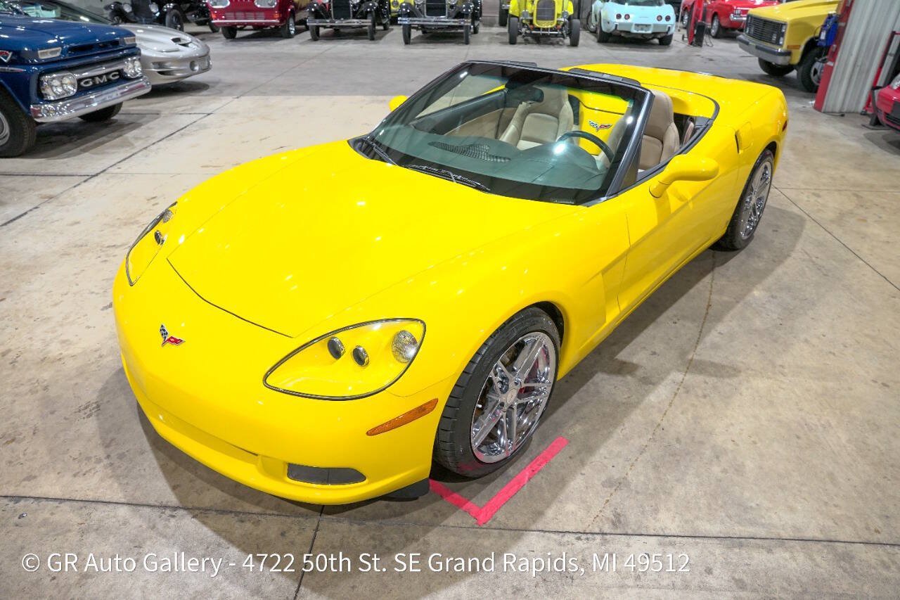 Used 2007 Chevrolet Corvette Convertible w/ Performance Package RWD image 15