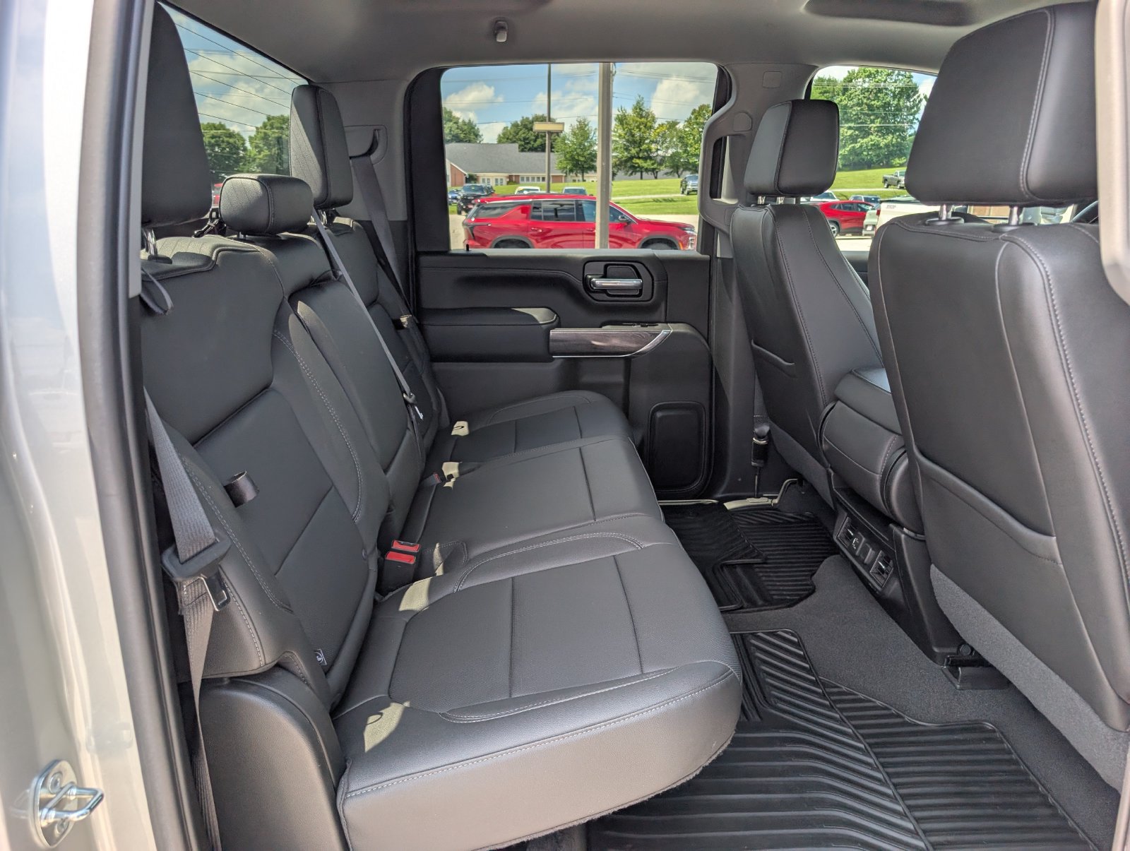 Used 2022 Chevrolet Silverado 2500 LTZ w/ Z71 Off-Road Package AWD/4WD image 14