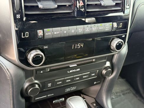 Used 2023 Lexus GX 460 Premium image 24