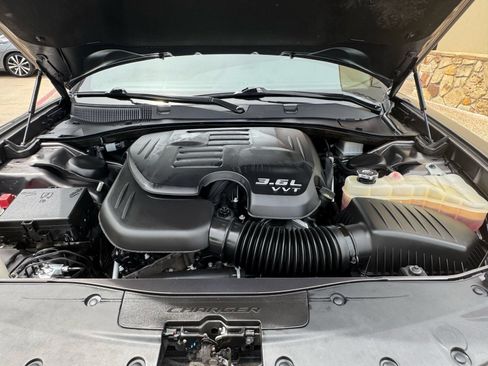 Used 2021 Dodge Charger SXT RWD image 31