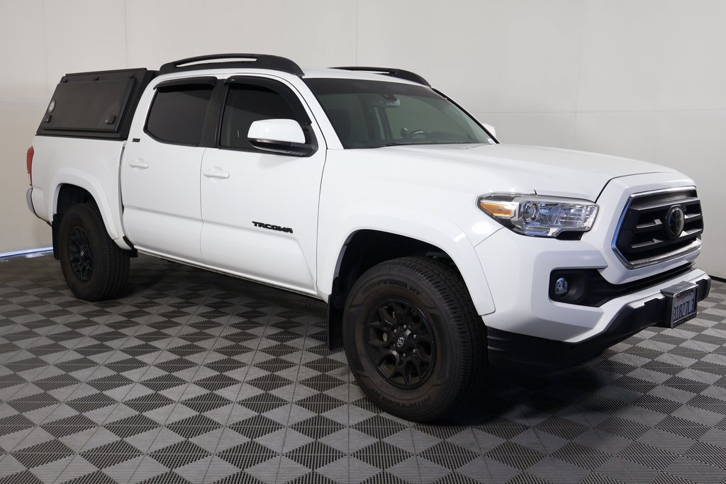 Used 2022 Toyota Tacoma SR5 RWD image 2