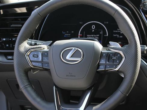 Used 2026 Lexus TX 500h AWD w/ Technology Package image 21