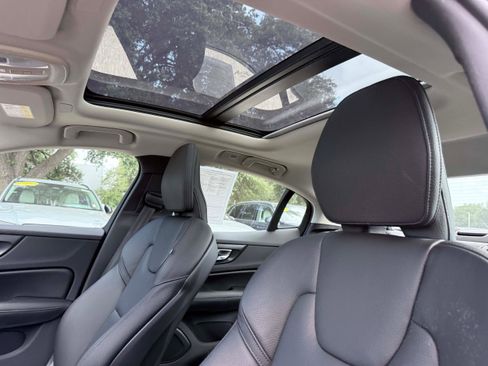 Certified 2025 Volvo S60 B5 Plus w/ Protection Package Premier FWD image 13