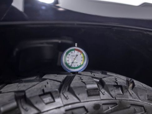 Used 2022 Land Rover Defender 90 X-Dynamic HSE AWD/4WD image 43