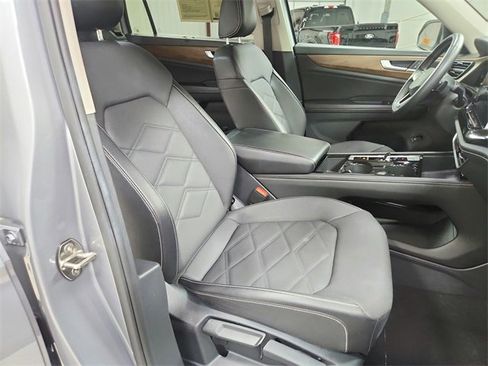 Used 2024 Volkswagen Atlas SE image 36