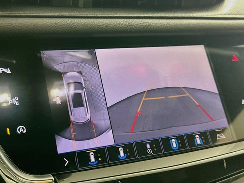 Used 2020 Cadillac XT6 Premium Luxury AWD/4WD image 22