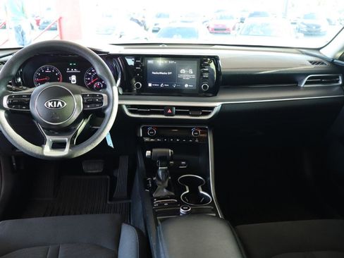 Used 2021 Kia K5 LX image 16