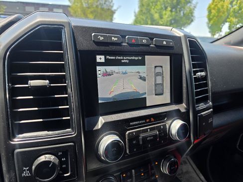 Used 2019 Ford F150 Lariat w/ Equipment Group 502A Luxury AWD/4WD image 19