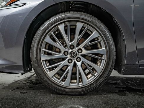 Used 2019 Lexus ES 350 w/ Premium Package FWD image 10