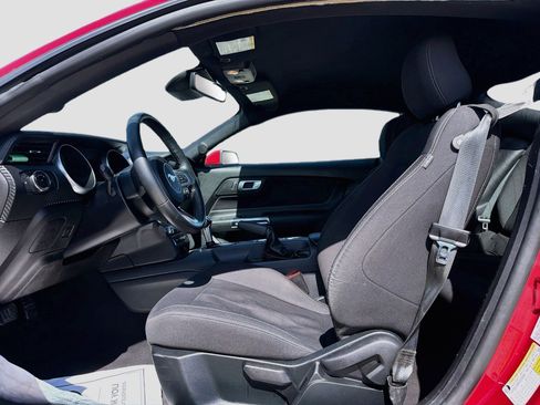 Used 2023 Ford Mustang Coupe RWD image 21