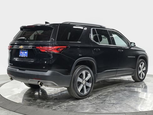 Used 2023 Chevrolet Traverse LT w/ LT Premium Package AWD/4WD image 7