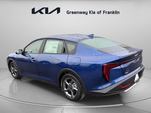 New 2025 Kia K4 LXS image 5