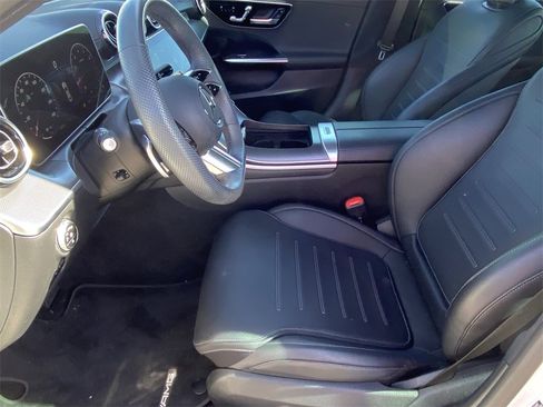 Used 2023 Mercedes-Benz C 300 Sedan image 6