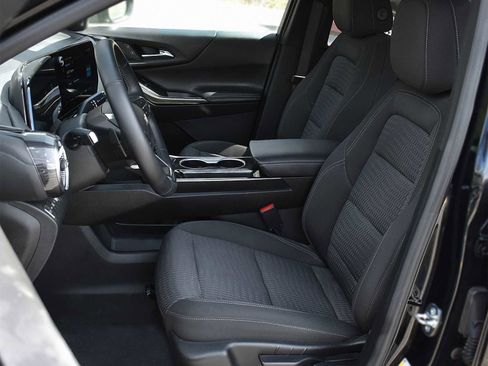 Used 2025 Chevrolet Equinox LT AWD/4WD image 8