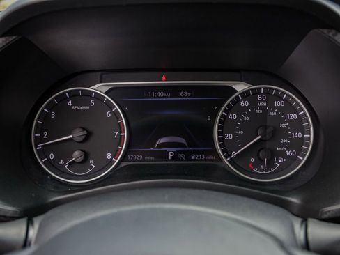 Used 2025 Nissan Sentra SV FWD image 25