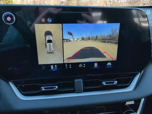 New 2026 Chevrolet Equinox LT w/ Safety and Technology Package FWD image 21