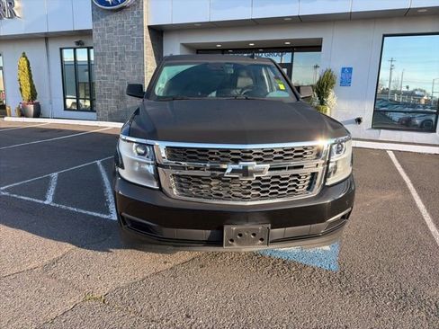 Used 2016 Chevrolet Tahoe LT image 2