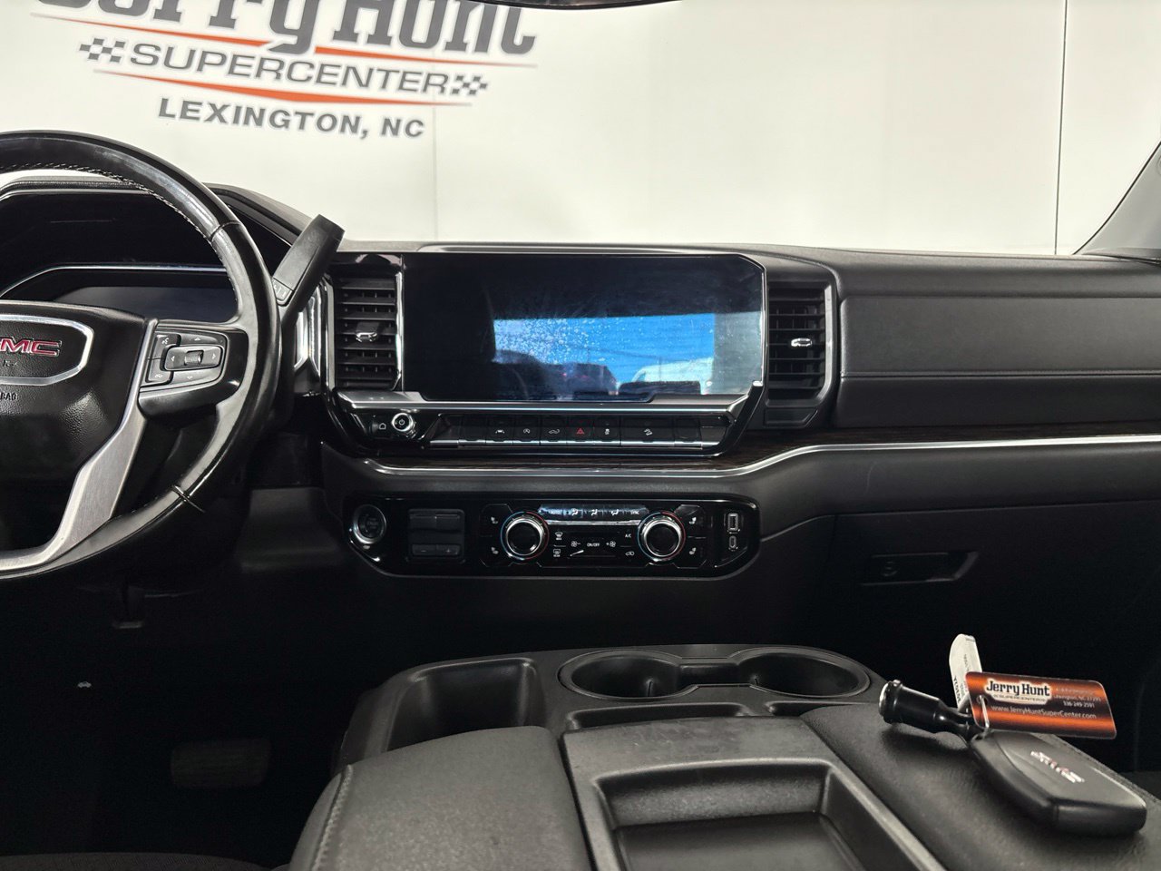 Used 2023 GMC Sierra 1500 SLE AWD/4WD image 20