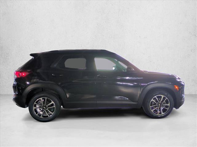 Used 2025 Chevrolet TrailBlazer LT FWD image 4