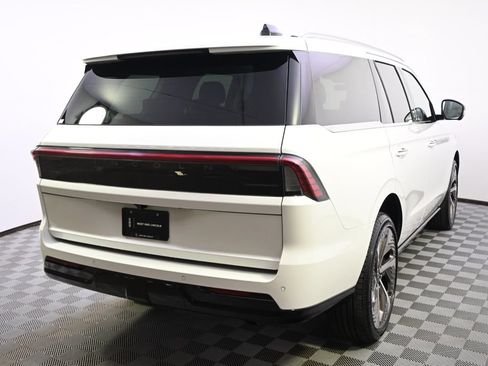 Used 2026 Lincoln Navigator Black Label AWD/4WD image 6