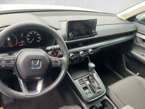 Used 2025 Honda CR-V EX image 9