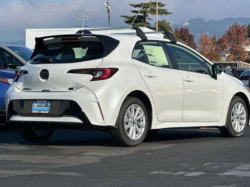 Used 2026 Toyota Corolla SE image 5