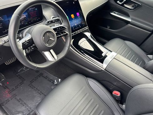 Certified 2025 Mercedes-Benz GLC 300 image 10