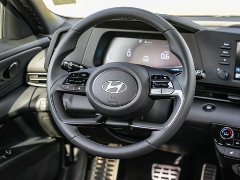 New 2026 Hyundai Elantra SEL Sport Premium image 15