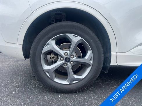 Used 2024 Ford Escape ST-Line AWD/4WD image 3