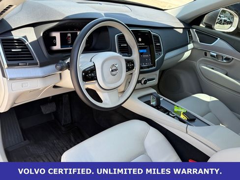 Certified 2025 Volvo XC90 B5 Core w/ Protection Package Premier AWD/4WD image 16